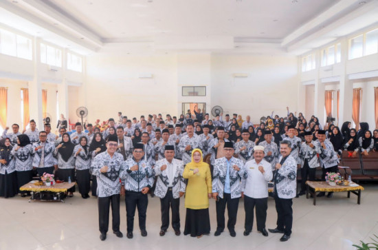 Pj Sekda Kampar Buka Secara Resmi Konferensi Kerja III Persatuan Guru Republik Indonesia(PGRI) Kabupaten Kampar.