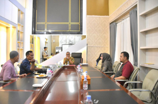 Terima Silaturrahmi Fakultas Ekonomi dan Bisnis Unilak Riau, Pj Bupati Kampar ; Siap Bersinergi Tingkatkan SDM ASN Kampar. 