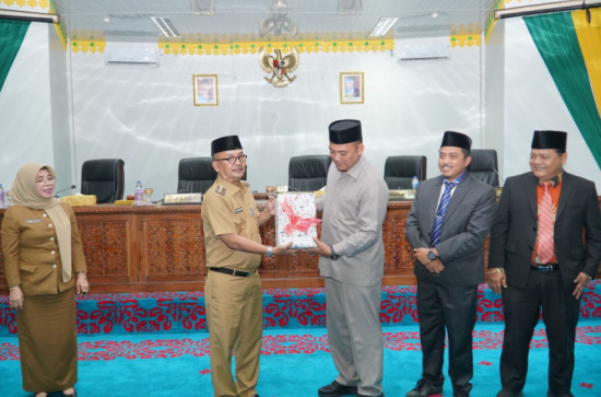 Pj Bupati Kampar Sampaikan Pidato Pertanggungjawaban Pelaksanaan (RPP) APBD 2022. 