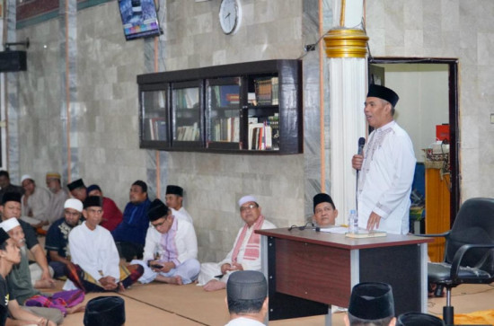 Safari Ramadhan di Masjid Nurul Iman Pasar Inpres Bangkinang, Pj Bupati Kampar ; Jaga Rumah Ibadah dan Anak-anak Tahfiz dan Perkuat kepedulian Kepada Tetangga. 