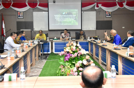 Tarif Air PT. Tirta Riau, Untuk 1000 Pelanggan Petama Sambungan Rumah Hanya Rp 890.000,-