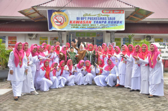 Kunjungi Puskesmas Salo Saat Re-akreditasi, drg. Yusi Firdaus, MM : Sebagai Alat Ukur Peningkatan Mutu Pelayan Kesehatan Masyarakat. 