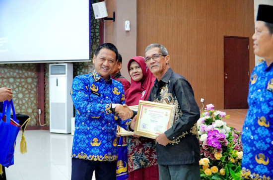 Saat Menghadiri Temu Ramah Purna ASN, Sekda Kampar Hambali ; Kita Semua Bisa Berkontribusi Terus Demi Kemajuan Kabupaten Kampar