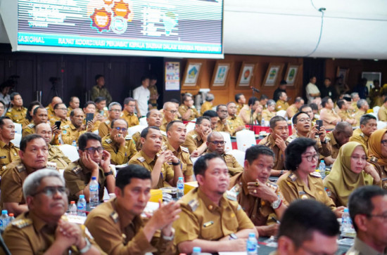 Rakor Bersama Mendagri, Firdaus ; Pemkab Kampar Komit terhadap Peningkatan Pelayanan Publik. 