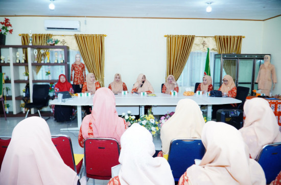 Percepatan Penurunan Stunting, Dharma Wanita Persatuan Kabupaten Kampar Gelar Sosisalisasi Bunda Asuh Stunting.