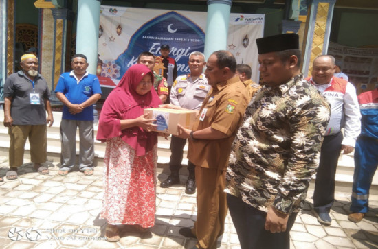 Bantu Pemerintah Kab. Kampar Kendalikan Inflasi, PHR Gelar Pasar Murah Di Tapung Hilir