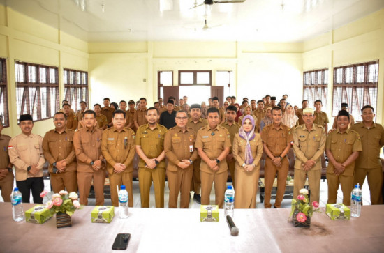 Bentuk Apresiasi Kinerja Kepala Desa dan Perangkat serta BPD, Pemkab Kampar Komitmen Untuk Menaikkan Penghasilan Tetap 