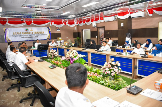 Hadiri RAT Koperasi Batobo Kopri Kampar, Pj Sekda Kampar Berharap Kepengurusan dan Pertanggungjawaban Koperasi ini Dapat Setransparan Mungkin.