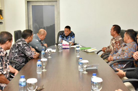 Sambut Audiensi Empat KUD di Kampar, Pj Bupsti Kampar Menegaskan Musyawarahkan Dengan Baik dan sesuai Mekanisme, Jangan Sampai Ada Yang Dirugikan.