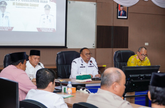 Pj Bupati Kampar Sambut Kunker Perdana Pj Gubernur Riau Rahmab Hadi. 