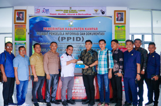 Kominfo Kampar Terima Kunjungan Kerja DPRD Kab. Tanjung Jabung Timur Terkait Pelaksanaan Keterbukaan Informasi Publik. 