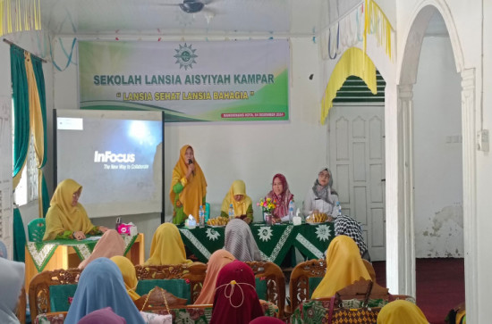 Buka Sekolah Lansia Hebat, PD. Asyiyah Kab. Kampar, Ciptakan Lansia Kreatif, Aktif Dan Mandiri
