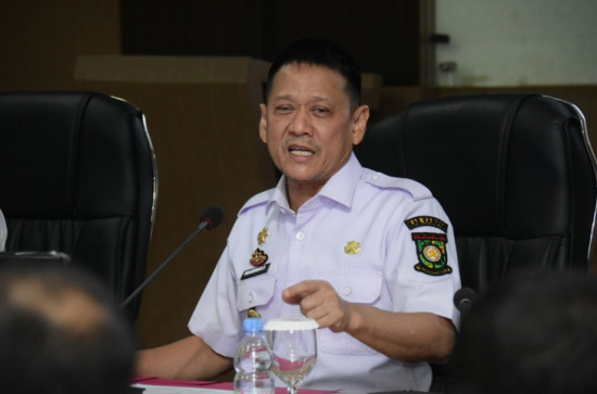 Percepatan Realisasi Fisik  dan Keuangan Triwulan III 2024, Pj Bupati Kampar Pimpin Rapat Evaluasi Bersama Kepala OPD dan Camat.