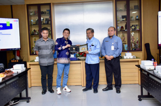 Lakukan Kunker Ke PD BPR Sleman, Pj Bupati Kampar Komit Majukan Kembali BPR Sarimadu Kampar.