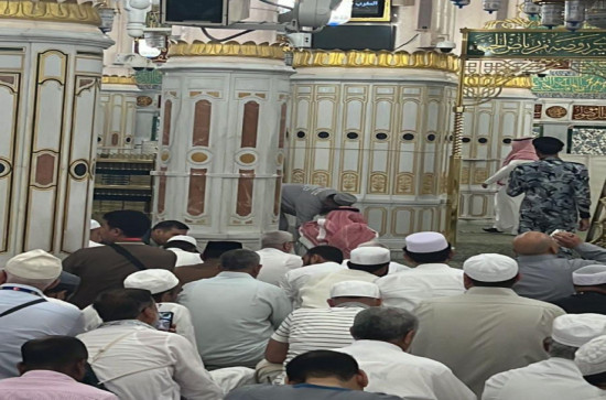 Catatan Perjalanan Jamaah Haji Kabupaten Kampar berada di Raudha Masjid Nabawi.
