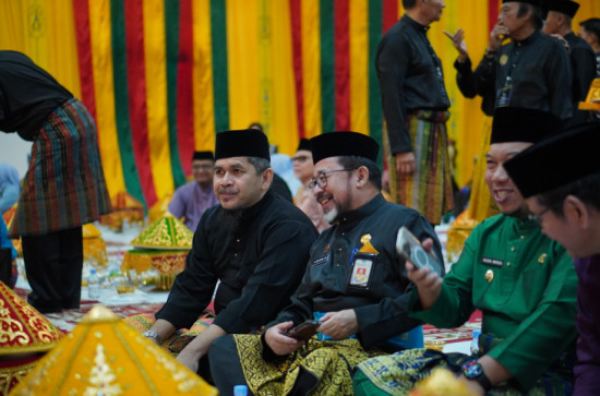 Wakili Pj Bupati Kampar, Riedel Fitri Ucapkan Selamat Atas Penganugerahan Gelar Adat Kepada Kasal Laksamana  Muhammad Ali.