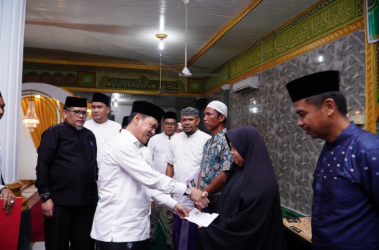 Pemda Kampar Laksanakan Safari Ramadhan Terakhir di Pulau Lawas 