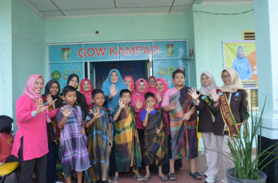 Pj. Ketua TP PKK Kab. Kampar Apresiasi Giat Sunnat Massal Oleh GOW Kab. Kampar