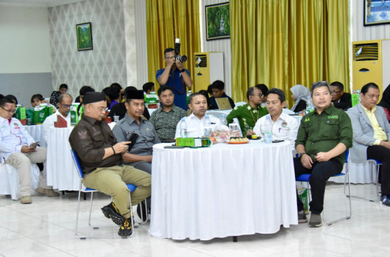 Pj Sekda Kampar Hadiri Seremoni Lomba Karya Jurnalistik Sawit 2024 di Polkam Kampar,  Ahmad Yuzar : “Jadikan Politeknik Kampar Sebagai Incubator untuk Pengembangan SDM.”