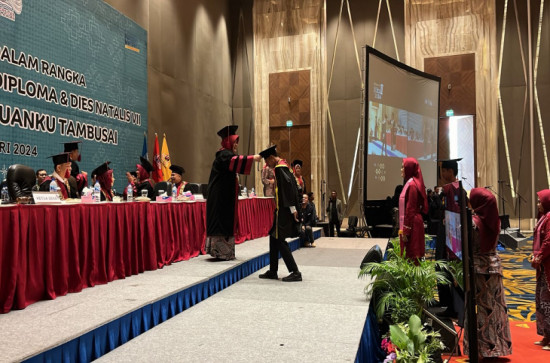 Wisuda 650 Mahisiswa UP, Staf Ahli Readel Fitri : Dukung Wujudkan Mahasiswa/i yang Entrepreneurship. 