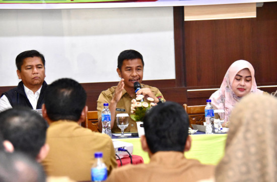 Pj Sekda Kampar Buka Rakor Camat Se Kabupaten Kampar,  Ahmad Yuzar : “Jadilah ASN Yang Netral Yang Tidak Melanggar Regulasi Yang Ada”