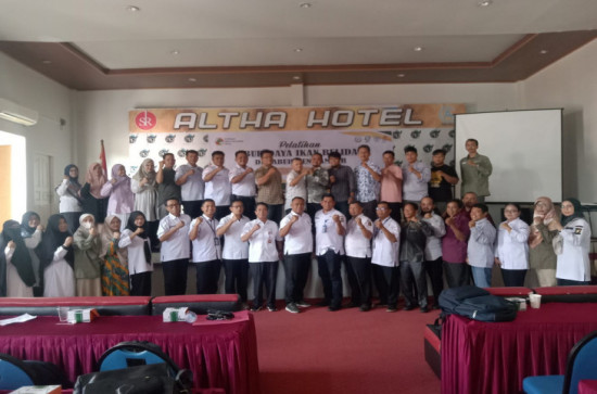 Budidaya Ikan Belida, Dinas Perikanan Bersama Kementerian Perikanan dan Kelautan RI Lakukan Pelatihan. 