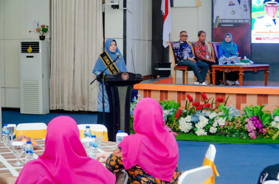 Bunda PAUD Kabupaten Kampar Buka Dan Laksanakan Workshop Silabus MPLS Bagi Guru PAUD Dan SD Kelas Awal.