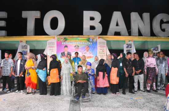 Panggung Disabilitas SLBN Bangkinang Meriahkan Panggung Taman Kota Bangkinang
