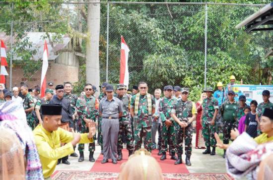 Dampingi Kedatangan Letjen TNI Sonny Aprianto beserta Tim Pengawasan dan Evaluasi TMMD Ke-121, Pj Sekda Kampar Mengucapkan Apresiasi, TMMD Ini Sangat Bermanfaat Bagi Masyarakat.