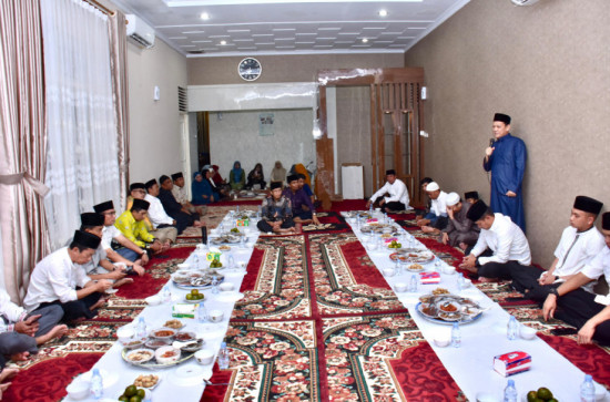 Penghujung Ramadhan, Pj Bupati Kampar Buka Puasa Bersama Forkopimda dan Kepala OPD