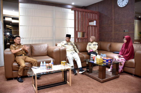 Silahturrahmi Pj. Bupati Kampar Bersama Forum UMKM Kampar, Hambali : Penggerak dan Motor Ekonomi, Bangkitkan Semangat Pelaku UMKM Di Kampar. 