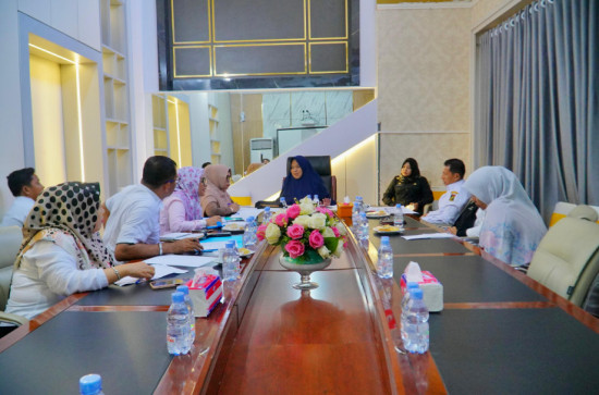 Rapat Kerja LK2S Kab. Kampar, Ricana Hambali : Stunting, Difabel dan Wanita Rawan Sosial Harus Menjadi Fokus Utama Kegiatan LK2S Kab. Kampar
