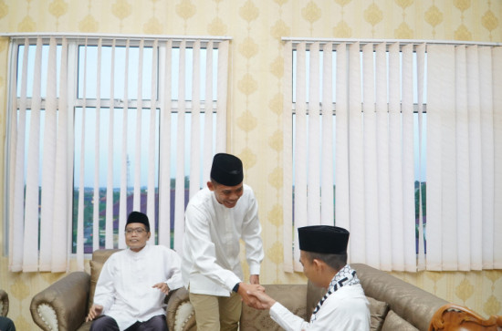 Perdana, Mayor Inf. Bambang Budi Hartanto Danyon 132/BS Lakukan Buka Bersama Dengan Forkopimda Kab. Kampar