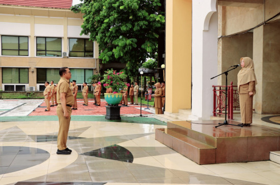 Pj Sekda Ramlah SE, M.Si Pimpin Apel Pagi di Lingkup Perkantoran Setda Kabupaten Kampar