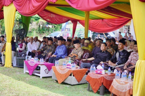 Pj Bupati Kampar dan Plh Sekda Hadir di Halal bi halal Persukuan Melayu Bawi, Hambali : “Ini adalah kegiatan yang dirindukan Rasulullah”