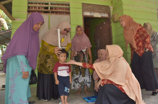 Penasehat DW-P Ny. Ricana Hambali Pinta Kader DW-P UP Kawal Tumbuh Kembang Anak Stunting Di Kecamatan Kampa.