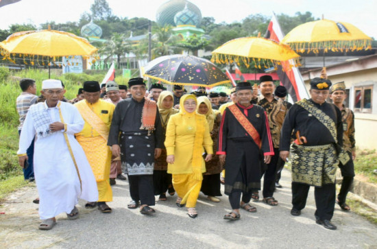 Pj Sekda Kampar Membuka Musyawarah Besar (Mubes) Serantau Kampar Kiri Dikenegerian Gunung Sahilan tahun 2024. 