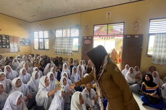 Dinas PPKBP3A Kab. Kampar Sosialisasikan Anti Bullying Di SMAN 5 Tapung