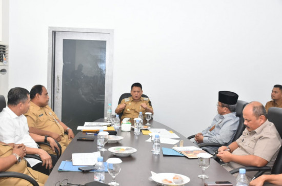 Dukung Kemajuan UMKM Kampar, Pj. Bupati Kampar Terima Forum UMKM Kampar dan Instansi Terkait. 