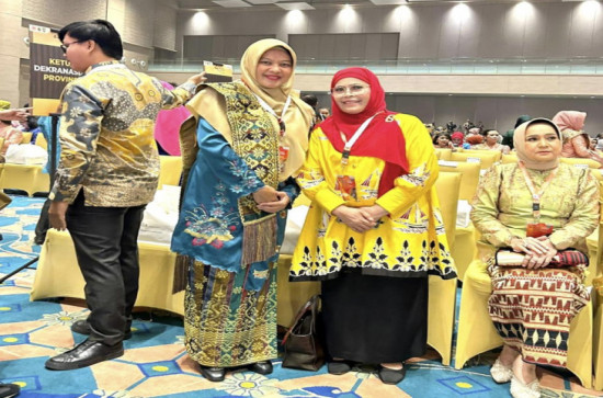 Pj. Ketua TP PKK Kab. Kampar Hadiri HUT Ke-44 Dewan Kerajinan Nasional Di Kota Solo.