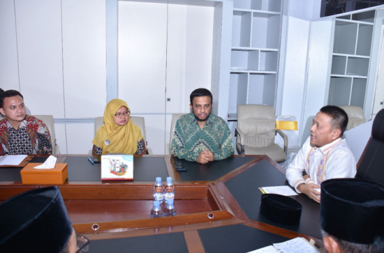 Pj Bupati Kampar Terima Tim BPK RI Perwakilan Provinsi Riau.