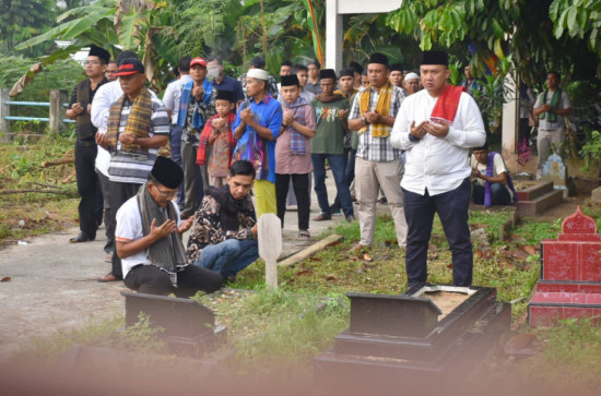 Kadis Kominfo : Raya Enam Tradisi yang eksis ditengah Modernisasi Zaman. 