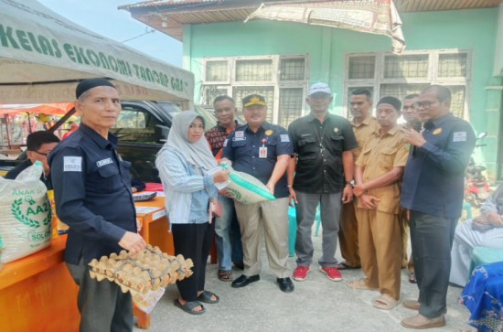 Kendalikan Inflasi dan Harga Pasar, Pemkab Kampar Terus Gencarkan Operasi Pasar.