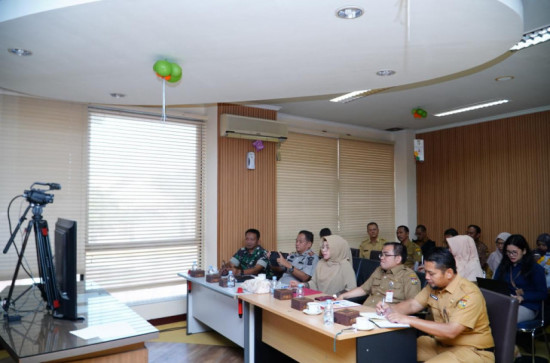 Dipimpin Mendagri, Pj Sekda Kampar Ikuti Sosialiasi Bencana Hidrometereologi. 