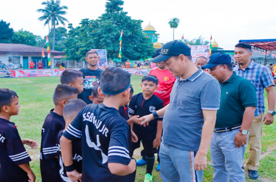 Buka Turnamen Bola Kaki Ipekomast Cup, Pj Bupati Kampar ; Selain Hiburan Silaturrahmi , Juga menjadi Ajang Pencarian Bibit-bibit Pesepakbola Muda. 