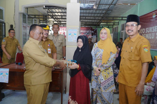 Pemda Kampar Terus Berupaya Tekan Laju Inflasi Melalui Operasi Pasar Murah, Yusri : “Operasi pasar murah merupakan salah satu langkah strategi penanganan dampak inflasi”