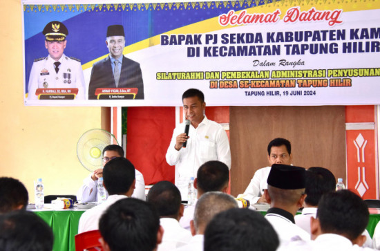 Wujudkan Kelola Keuangan Desa Yang Baik Dan Transparan, Pj Sekda Kampar Tinjau Pembekalan Administrasi Penyusunan APBDes.