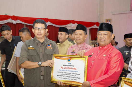 BMKG Prediksi 3 Hari Kedepan Masih Terjadi Hujan Lebat di Seluruh Wilayah Riau, Yusri Minta Masyarakat Tetap Waspada. 