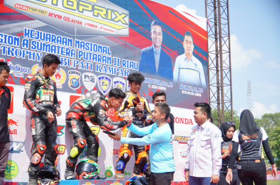 155 Pembalap Motor Kejurnas Motoprix Region A Sumatra Putaran II Riau Resmi Di Buka Pj sekda Kampar.
