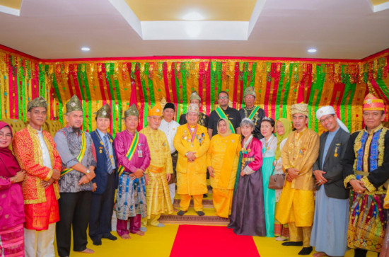 Staf Ahli Riedel Fitri Hadiri Silaturahmi Bersama Kesultanan Diradja Air Tiris. 